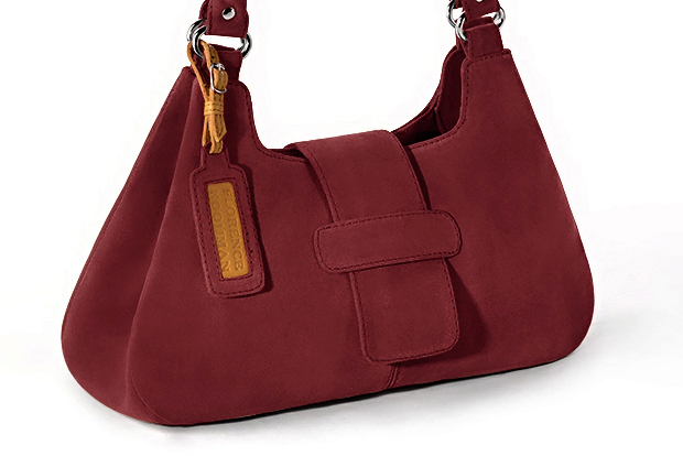 Burgundy red women's dress handbag, matching pumps and belts. Front view - Florence KOOIJMAN